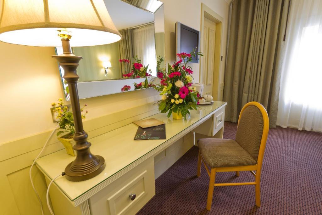 Westcourt Hotel Drogheda Room photo